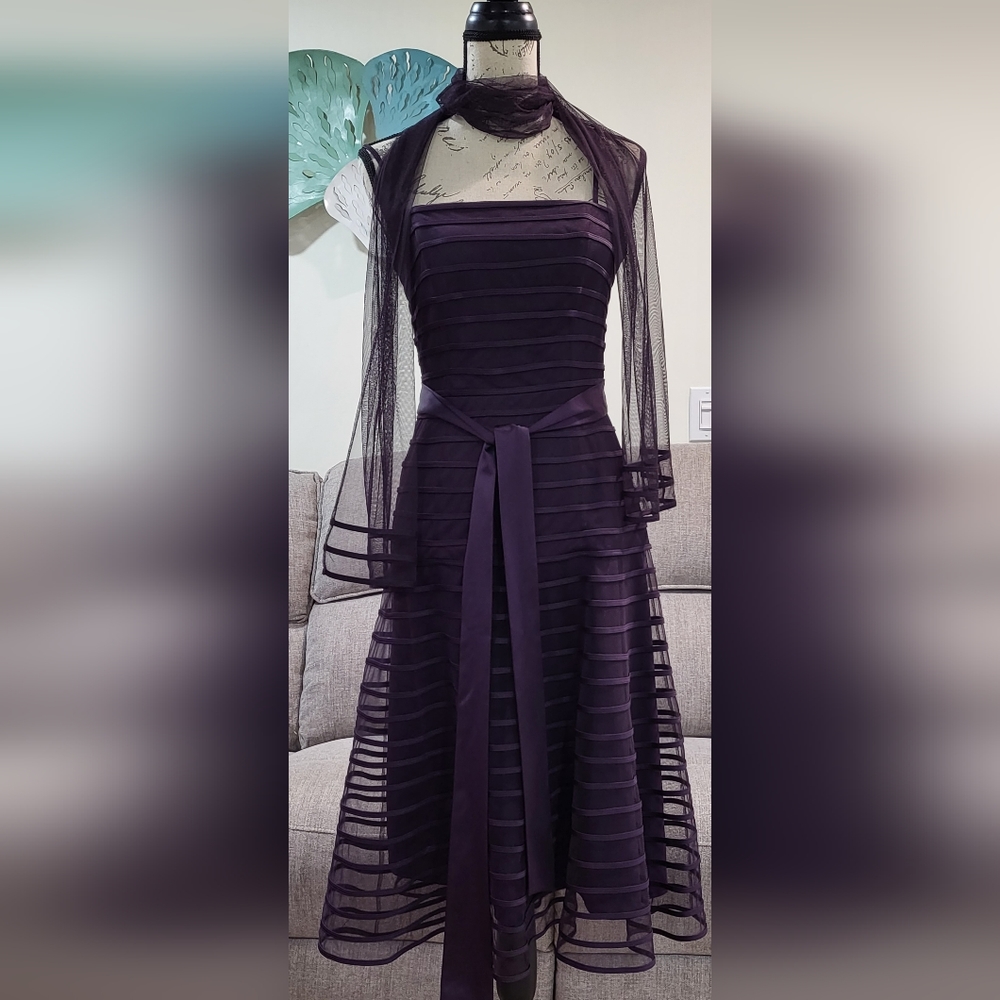 JS Collections Purple Midi Sheath Dress with Matching Sheer Scarf Size 4 Prom